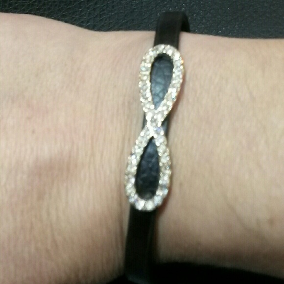 INFINITY LEATHER BRACELET - Picture 1 of 3