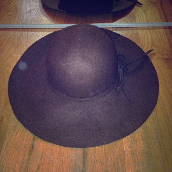 Brown felt floppy hat