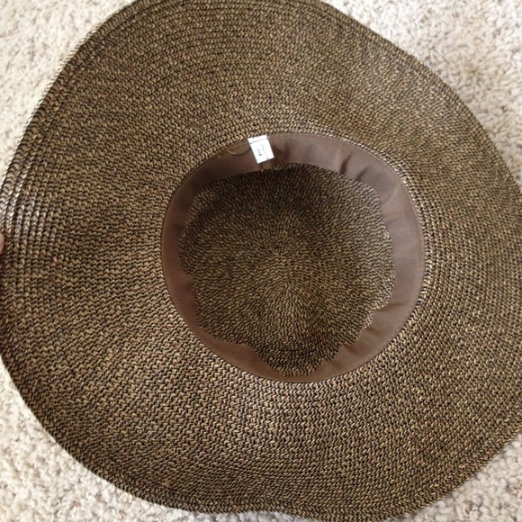 Cute Spring Hat - Picture 3 of 4