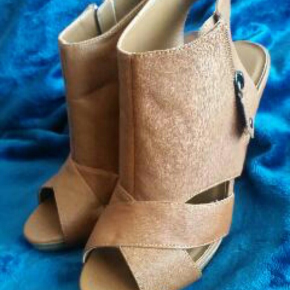 Shootie zippered Cognac darker than pic