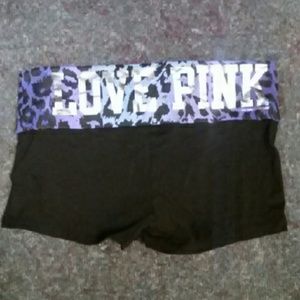 Victorias Shorts Leopard cheetah print shorts