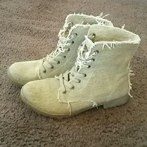 Hot kiss fringed brown boots size 8