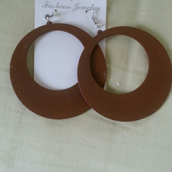 Cute wooden hoop earrings