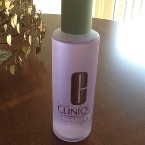 Clarifying lotion