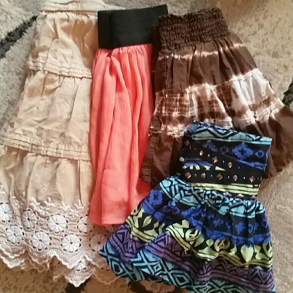 3 GIRLS skirts SIZE 6 (TCP, GAP...)