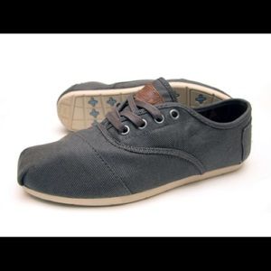 Toms Cordones Taupe size 9 NIB