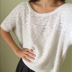 hollister white and gold summer sweater