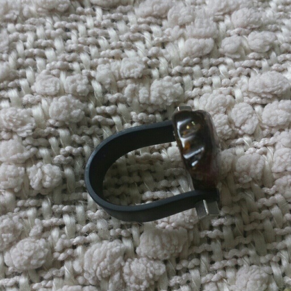 Modern amber ring - Picture 3 of 3