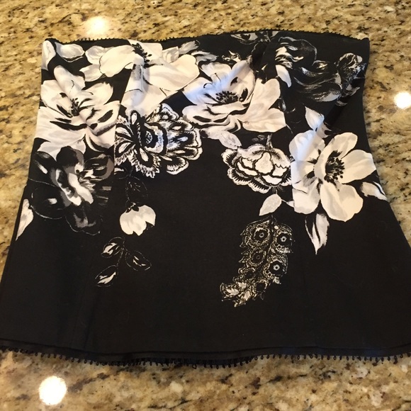 🆑🔴PRICE DROP🔴 ️WHBM Floral Bustier - Picture 2 of 4