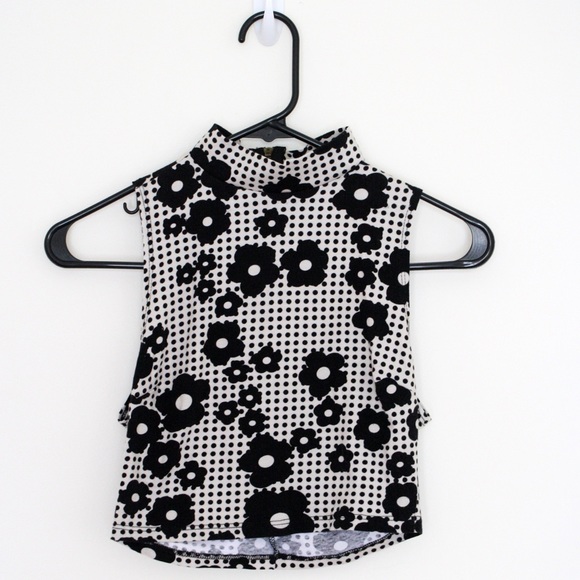 ❌SOLD❌Floral Crop Top