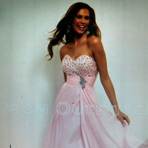 NWT Candy Pink Prom/Formal Gown Size 0