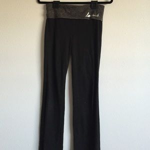 Pink yoga bootcut leggings