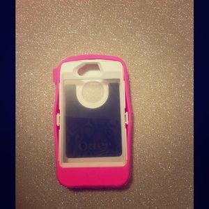 Otterbox for IPhone 4. Never been used!