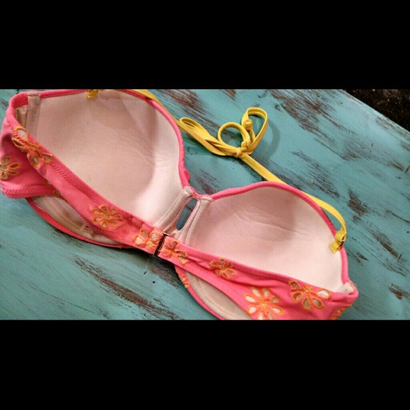 *SOLD* 38D Victoria's Secret Swim Bikini top coral - Picture 2 of 4