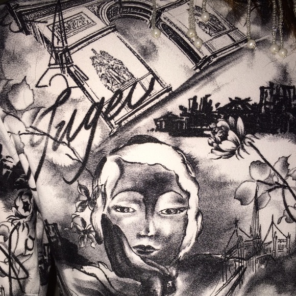 Black & White Paris T-shirt NWOT, Adorable Petite - Picture 3 of 4