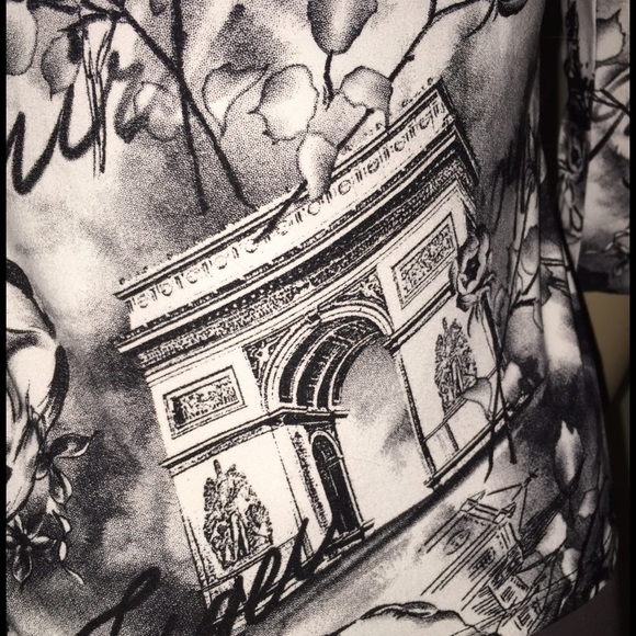 Black & White Paris T-shirt NWOT, Adorable Petite - Picture 4 of 4