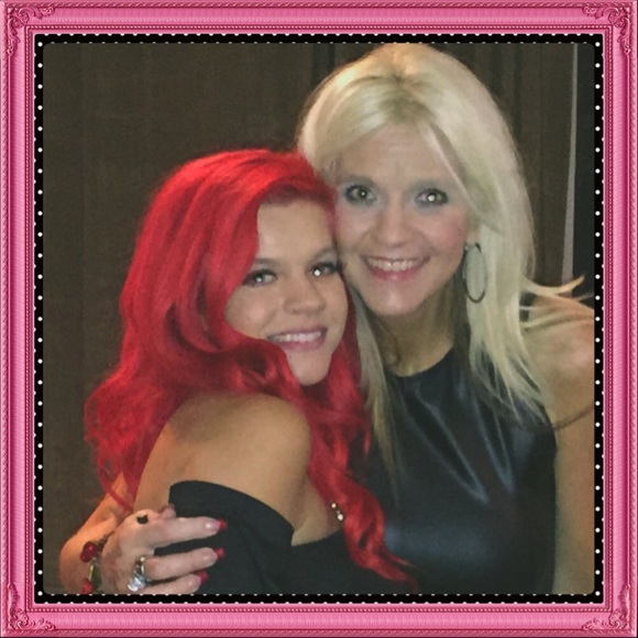 MEET YOUR BUYER/SELLER NORA!! Xoxo - Picture 4 of 4