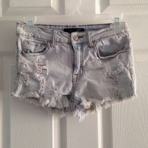🌸AKIRA🌸 high wasted cut off shorts