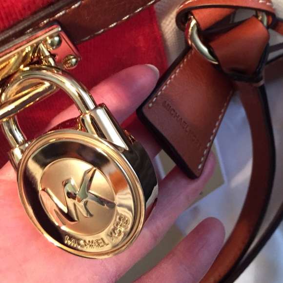 Michael Kors Hamilton - Picture 2 of 4