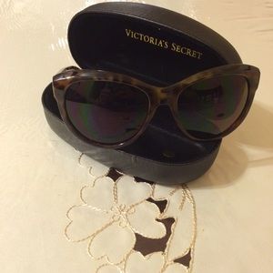 Victoria's Secret Leopard Print Sunglasses