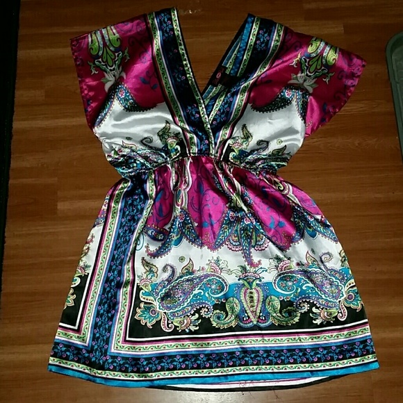 Dresses & Skirts - Body central dress