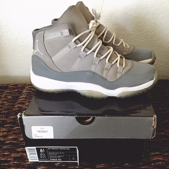 💔SOLD💔Cool Grey Jordan 11s SZ 6.5y= 8.5 wmns