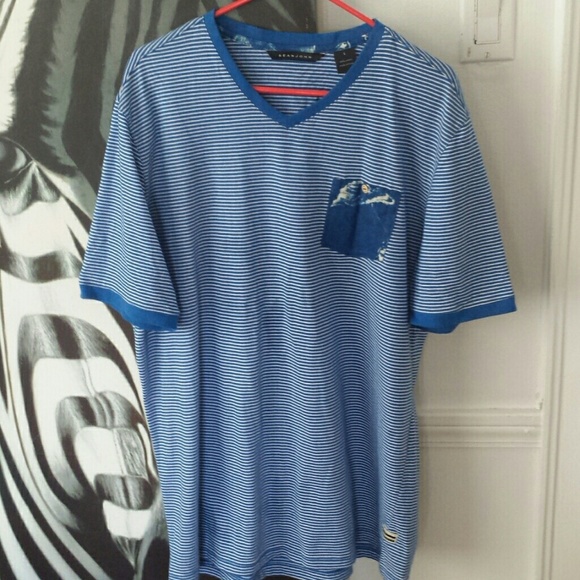 Sean John 100% cotton v-neck size large