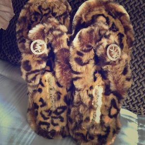 Leopard print slippers