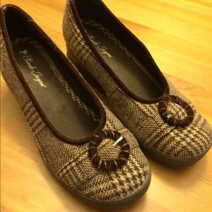 Brown plaid wedges