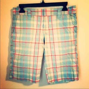 Roxy Bermuda shorts size 3