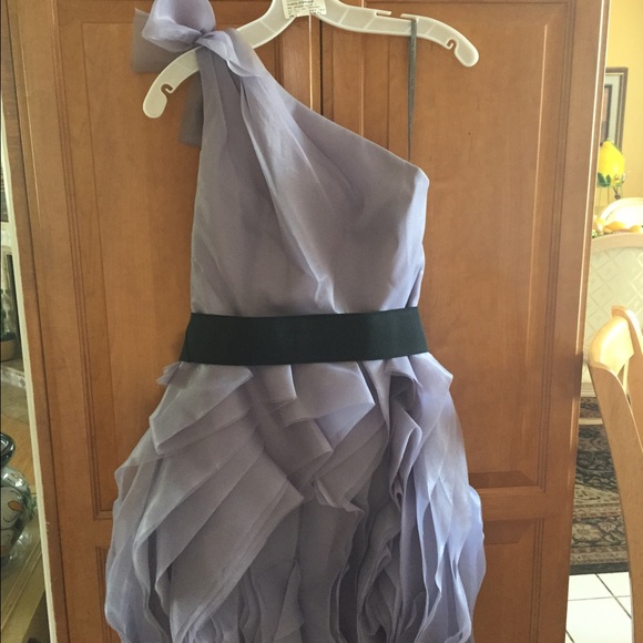 Vera Wang One shoulder Oraganza dress