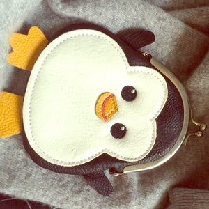 Penguin coin purse