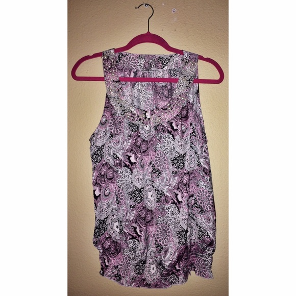 💕 Lovely Patterned Top 💕