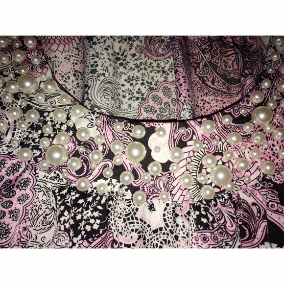 💕 Lovely Patterned Top 💕 - Picture 3 of 4