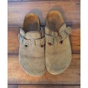 American Eagle Outfitters Birkenstock shoes