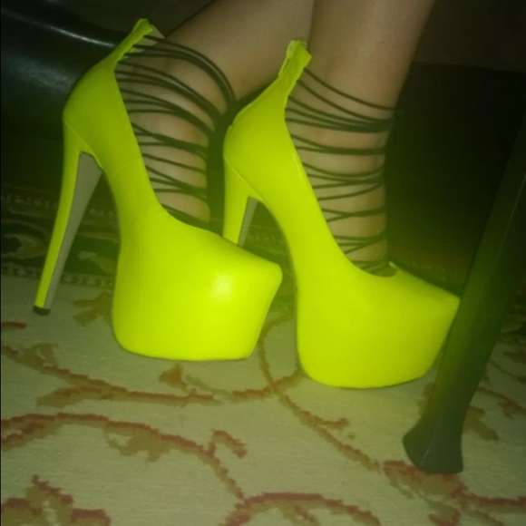 Neon yellow heels size 9