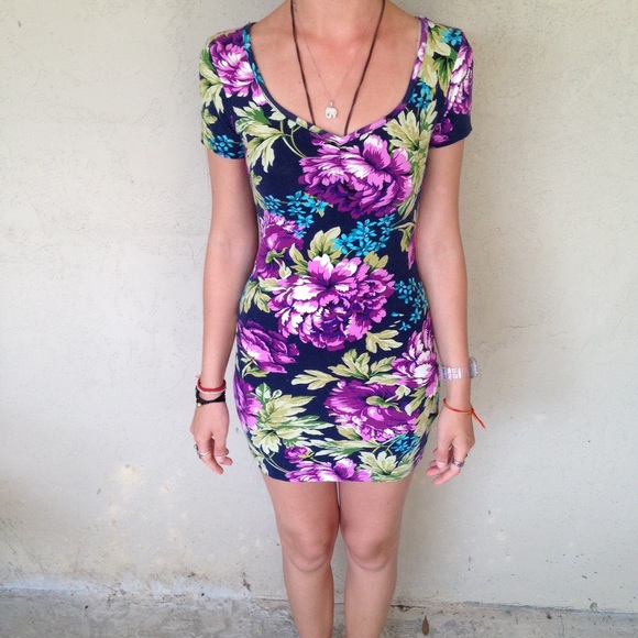 Form fitting floral dress