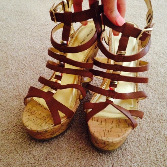 Wedges - Picture 1 of 4