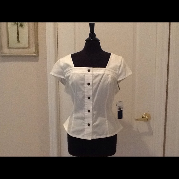 NWT Classy Jones NY summer top.