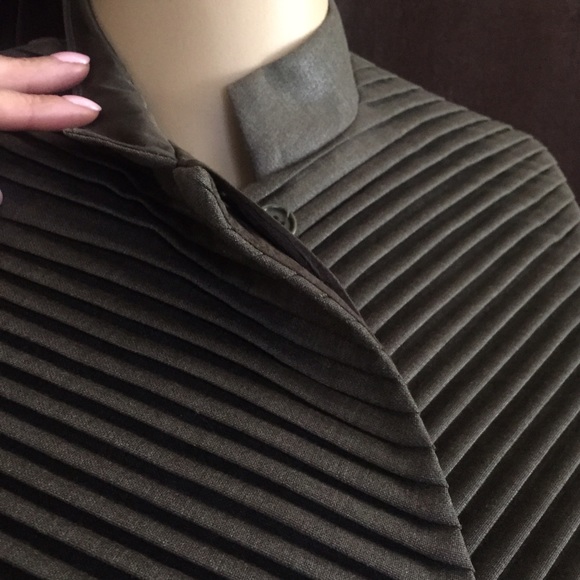 Alexander McQueen Tops - HOLD❗️Alexander McQueen Olive Pleated Vest