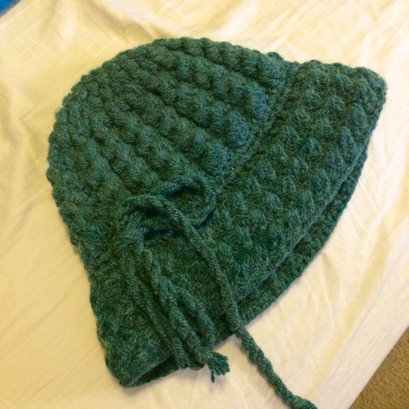 Knit hat - Picture 4 of 4