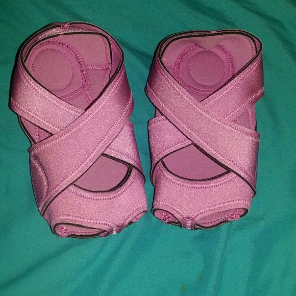 Nike Studio Wrap *New*