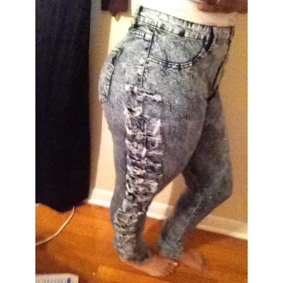 Ripped Jeans