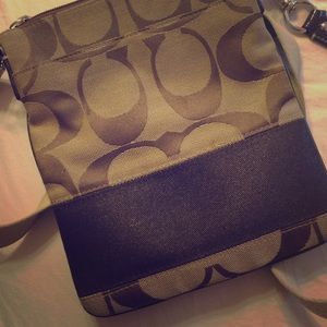 Coach Crossbody in good condition. :)