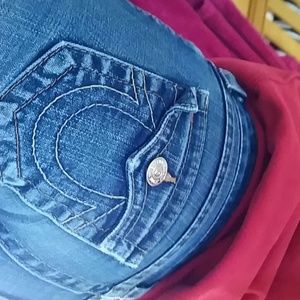 TRADED TRUE RELIGION BOOTCUT JEANS