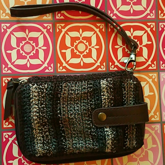 The sak crochet wallet/wristlet
