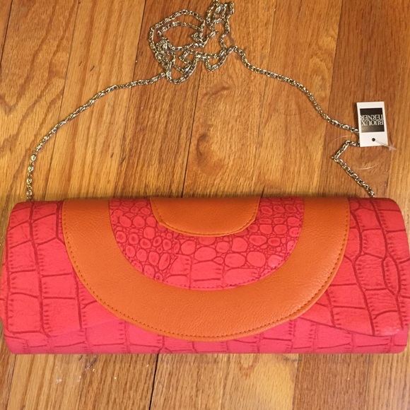 NWOT coral and orange formal day snap clutch