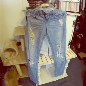 Hollister holy jeans