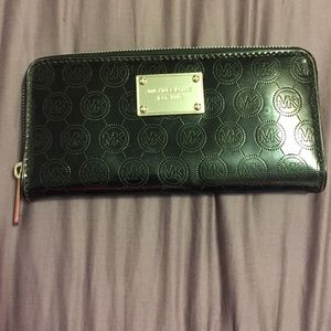 Black Michael Kors wallet