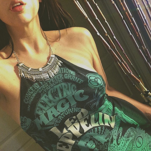 Festival zeppelin halter top